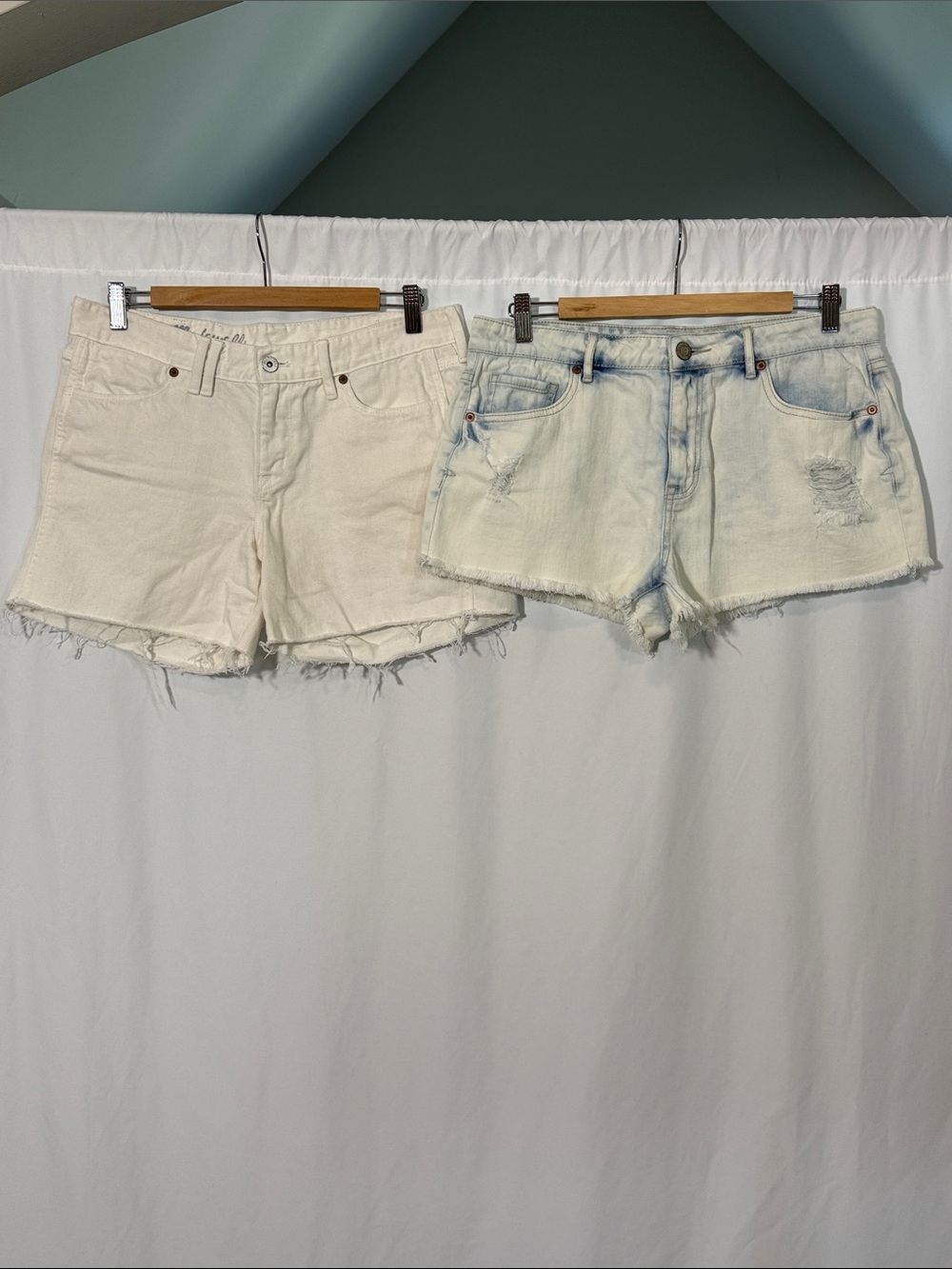 Madewell Off-White & Aeropostale Light Wash Cutoff Jean Shorts Set of 2